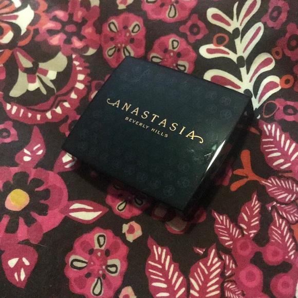 Anastasia Beverly Hills Blush Trio - Picture 2 of 7